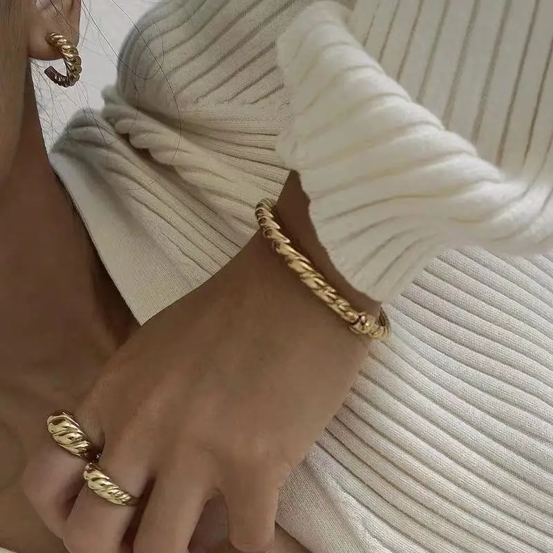 

New Fashion Dainty Shofar Ring For Women Gold Color Ins Best Friendship Gift Elegant Party Accessories Gifts 2021