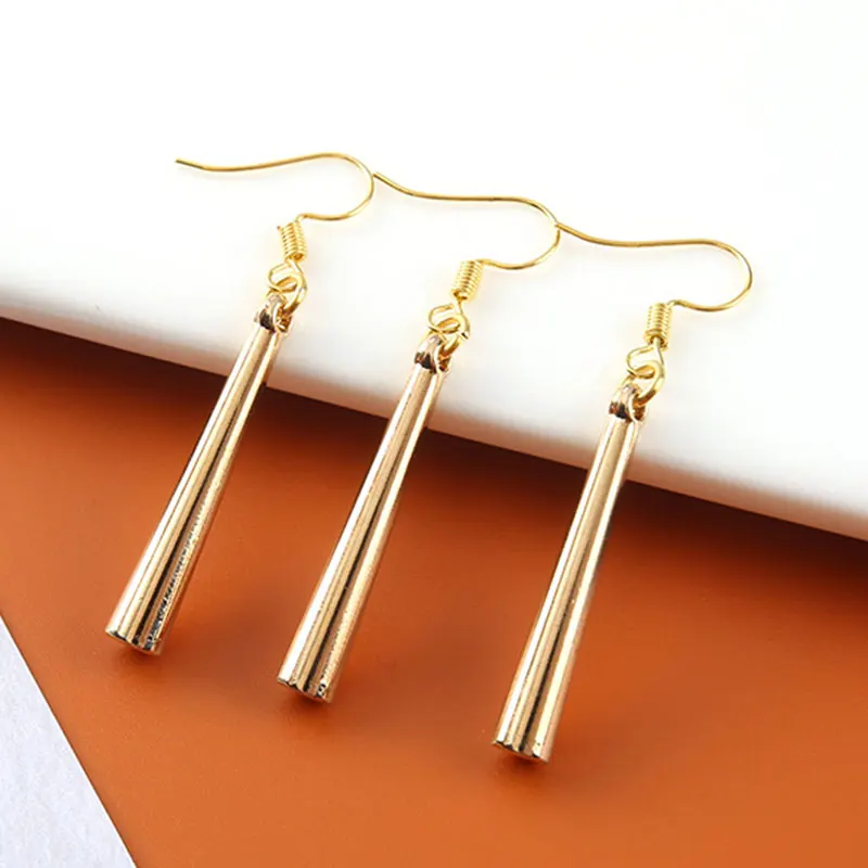 

Roronoa Зоро серьги-гвоздики женские креативные серьги женские модные ювелирные изделия для девушек золотого цвета элегантные модные металли...