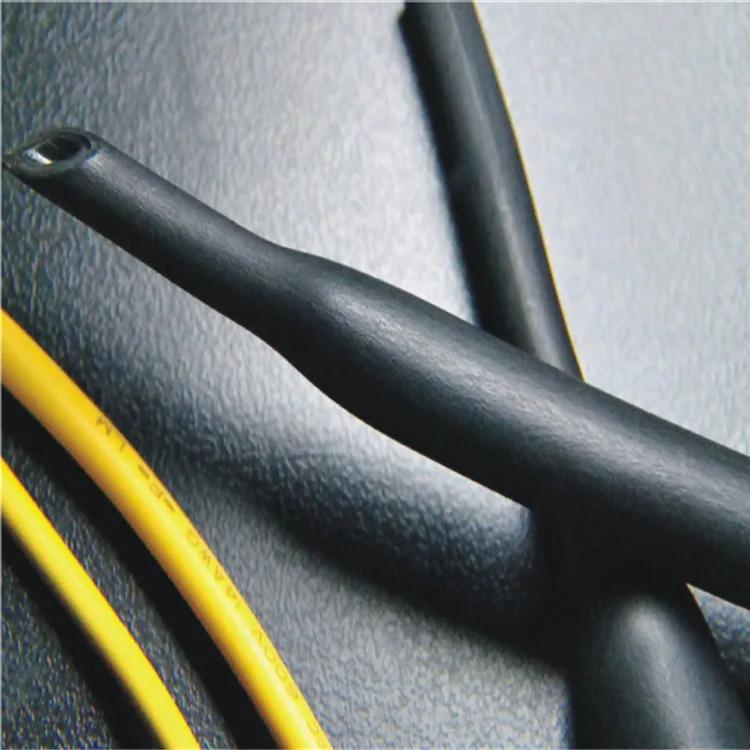 Черная термоусадочная трубка с двойными стенками водонепроницаемая содержит