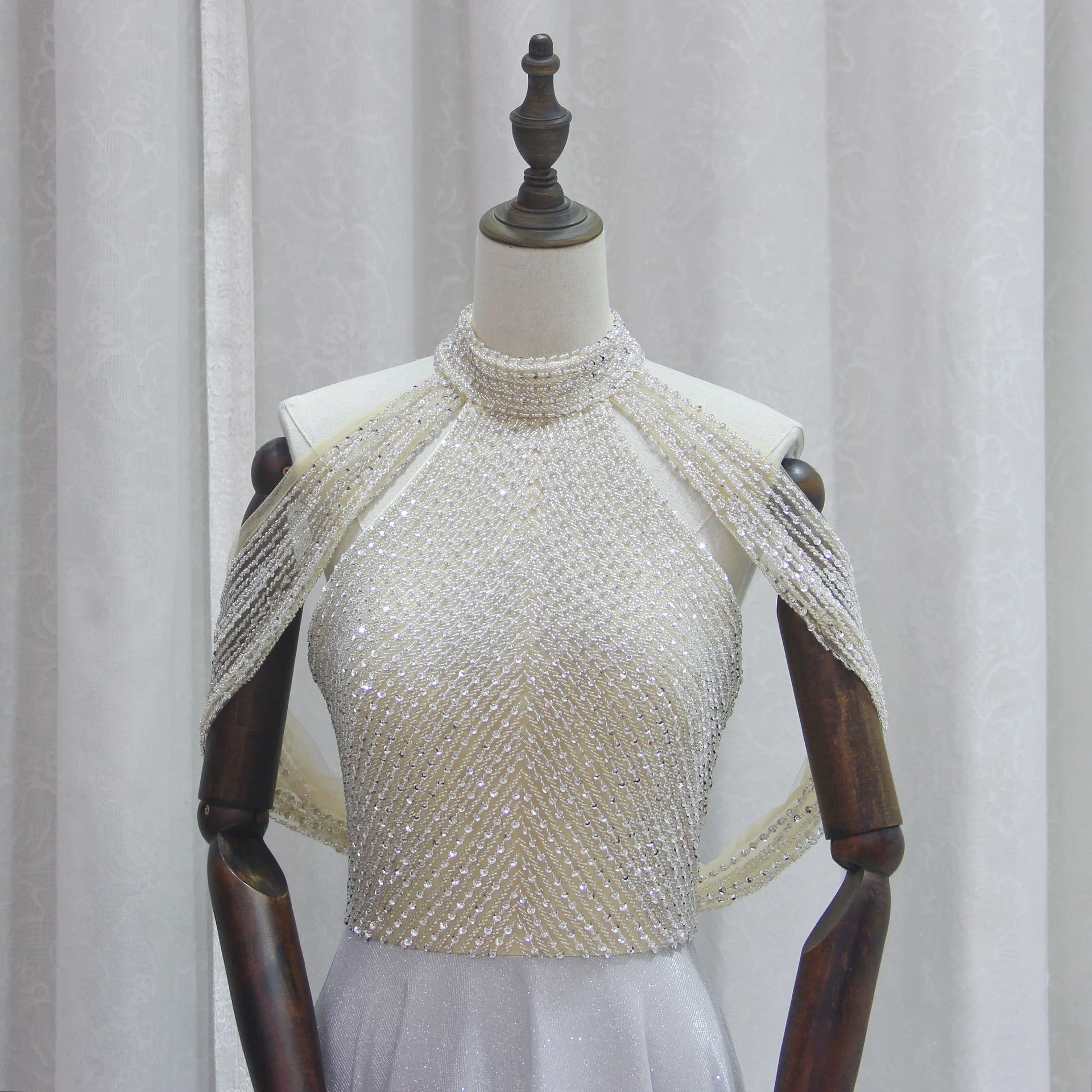 Elegant Halter Prom Dresses Glitter Beading Off Shoulder Backless Long Dress Evening Women Sparkly Rhinestone A Line Party Gown