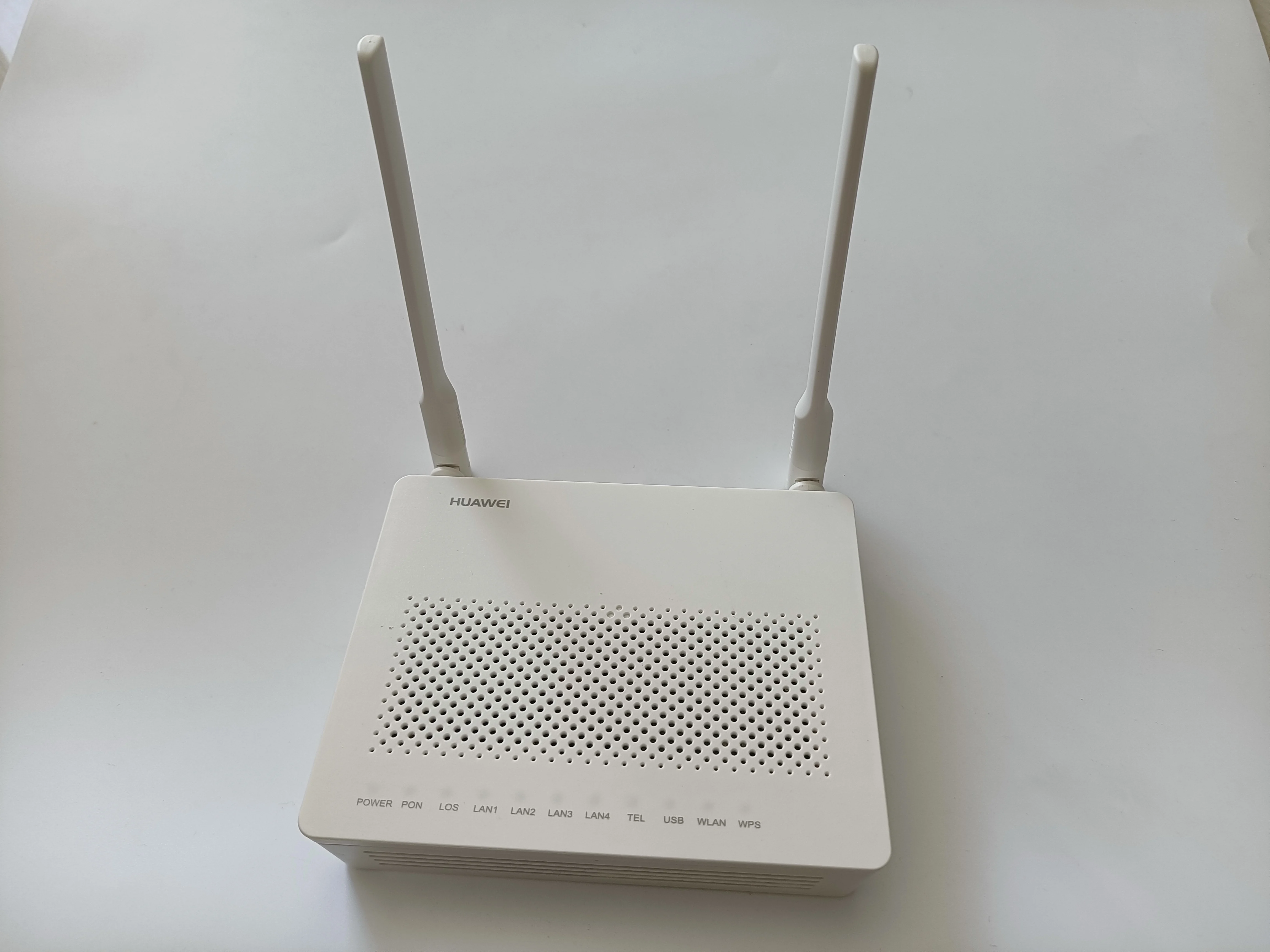 12 шт./лот Новый Eg8141A5 100% оригинальный 1GE + 3FE ONU без адаптера питания Бесплатная