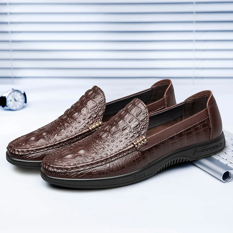 

2021 Male Spring and Summer Commercial Alligator Pattern Classic Low-top Casual Embossed Leather Shoes Size 37-44