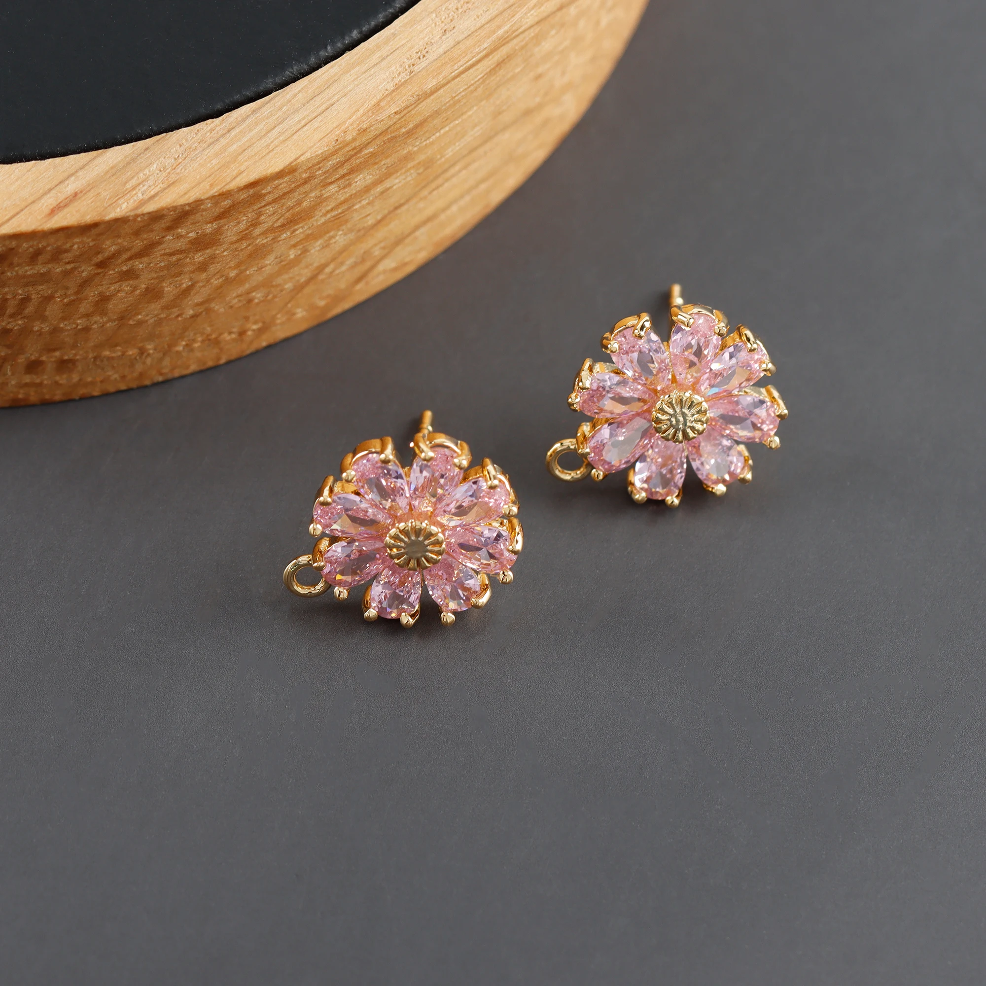 

GUFEATHER M1033,jewelry accessories,18k gold plated,copper metal,zircons,charms,hand made,diy earrings,jewelry making,6pcs/lot