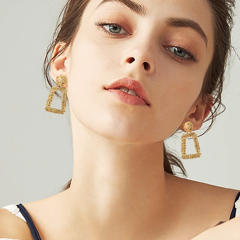 

BLINLA 2019 New Vintage Gold Drop Earrings for Women Statement Exquisite Small Geometric Dangle Earring Fashion Jewelry Brincos