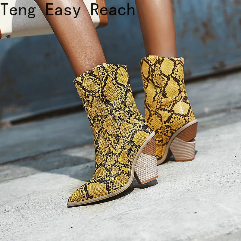 

Snake Print Western Cowgirl Boots White Black Yellow Faux Leather Cowboy Ankle Boots for Women Wedge High Heel Boots Chunky 35