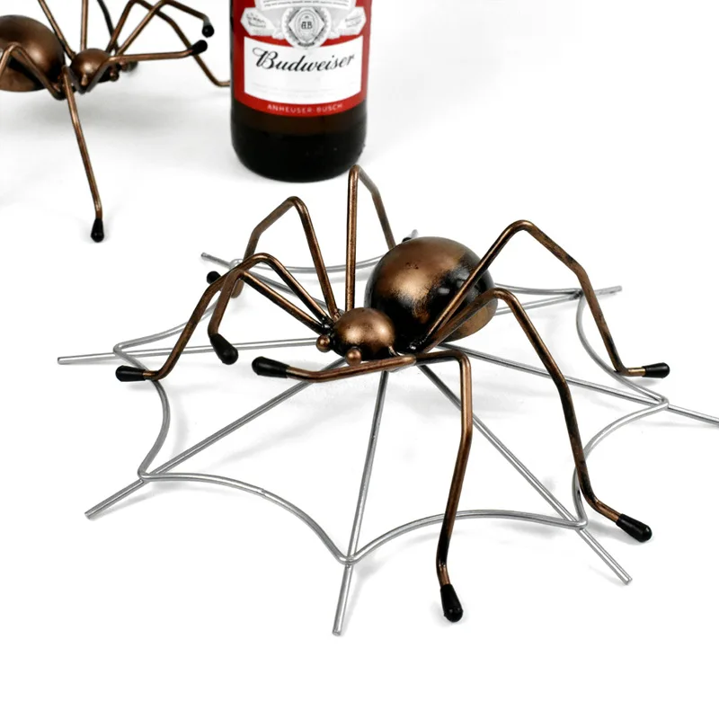 

GIEMZA Iron Spider Wine Rack Bottle Holder about 25cm Bar Decor Wall Hangings Arachnid Animal Decoration Desktop Arachnoideous