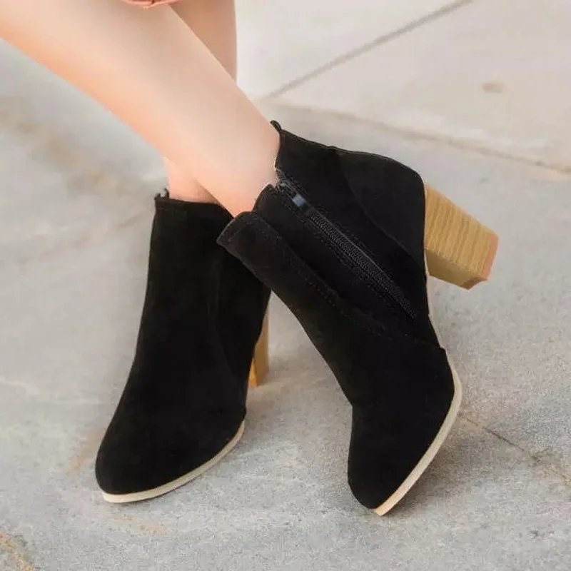 

Spring and Autumn Women's Boots Round Head Thick Heel Suede Women's Shoes Chelsea Boots Retro Solid Color Short Boots Ladies
