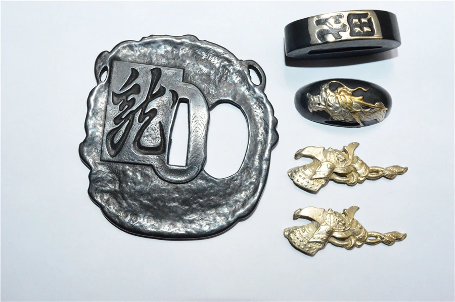 Набор высококачественных медных покрытий золотом и искусственными камнями