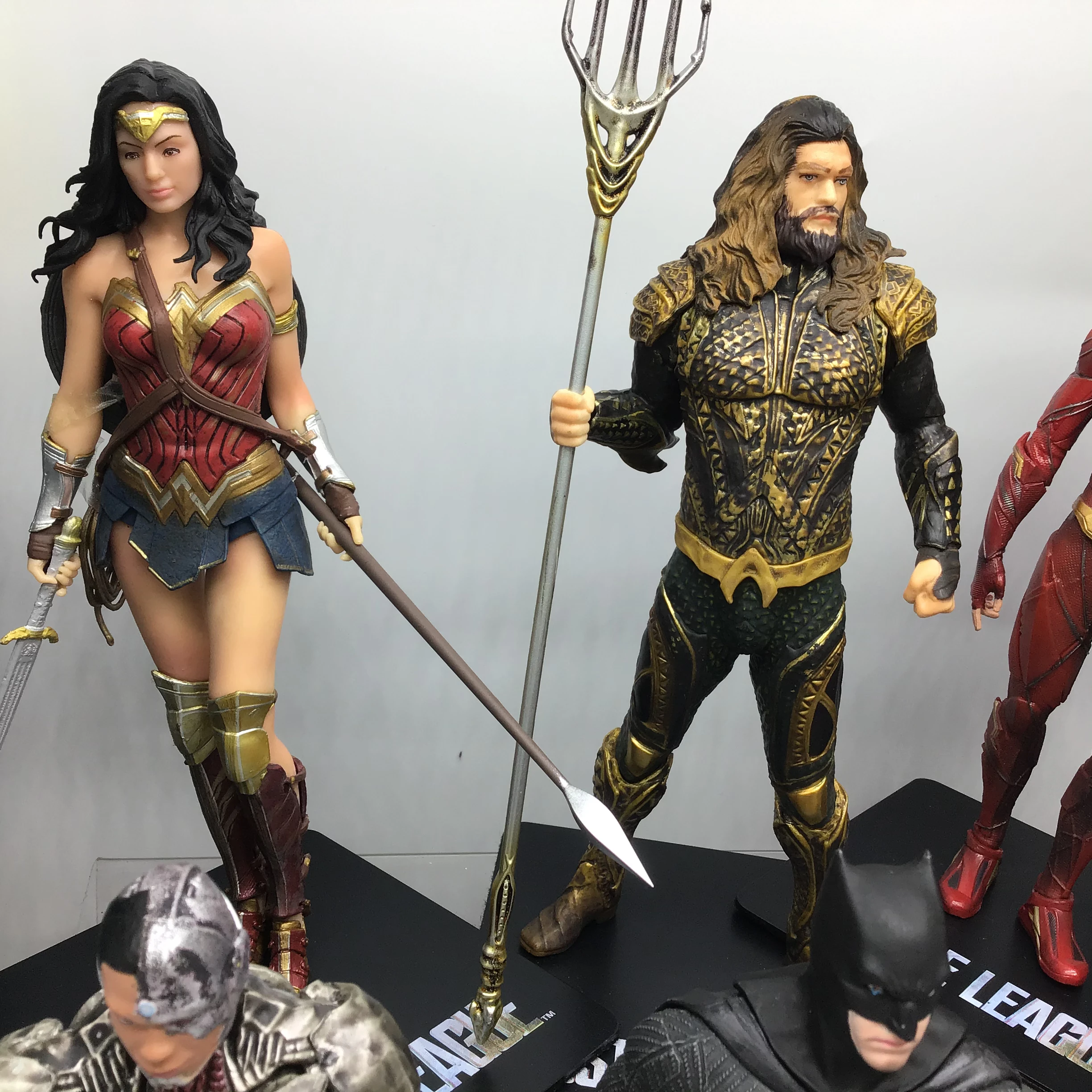 В наличии ARTFX статуя DC Лига Справедливости Супермен Бэтмен вспышка Aquaman чудо