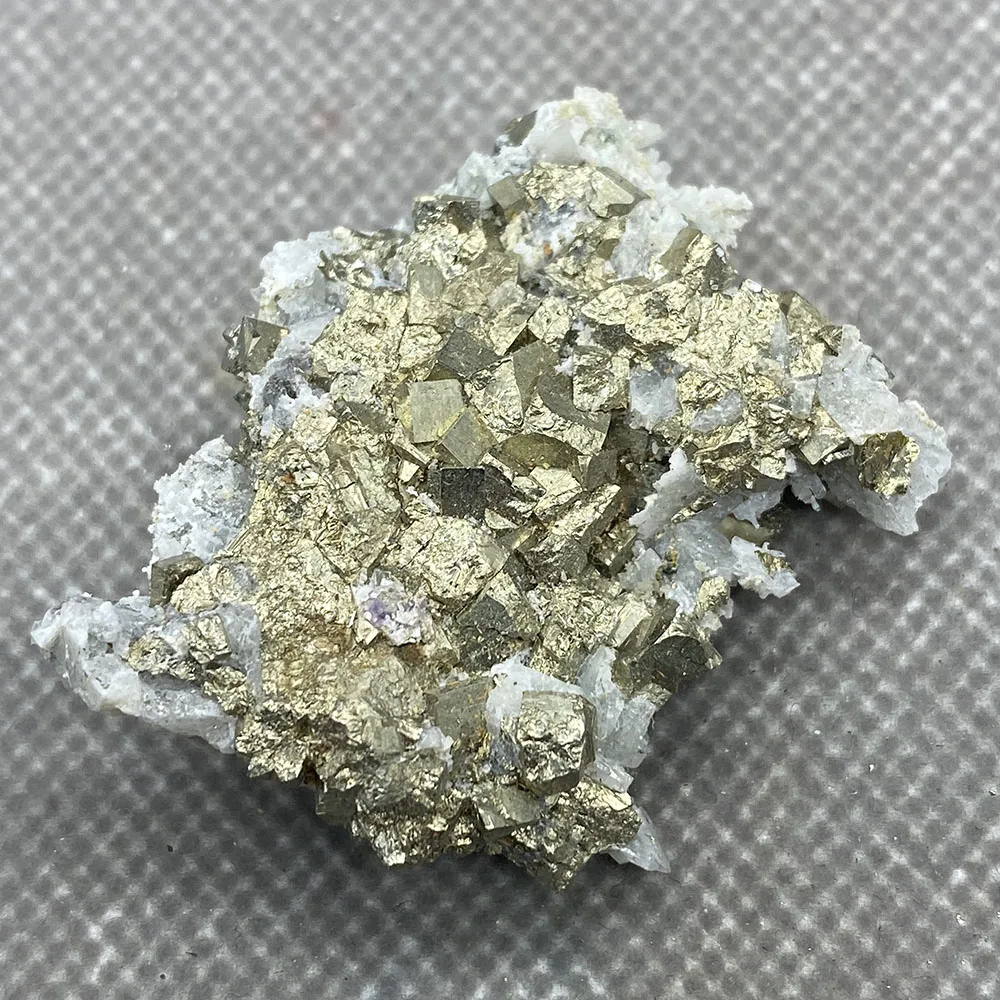 

23 g The natural symbiosis of pyrite and crystal is very beautiful