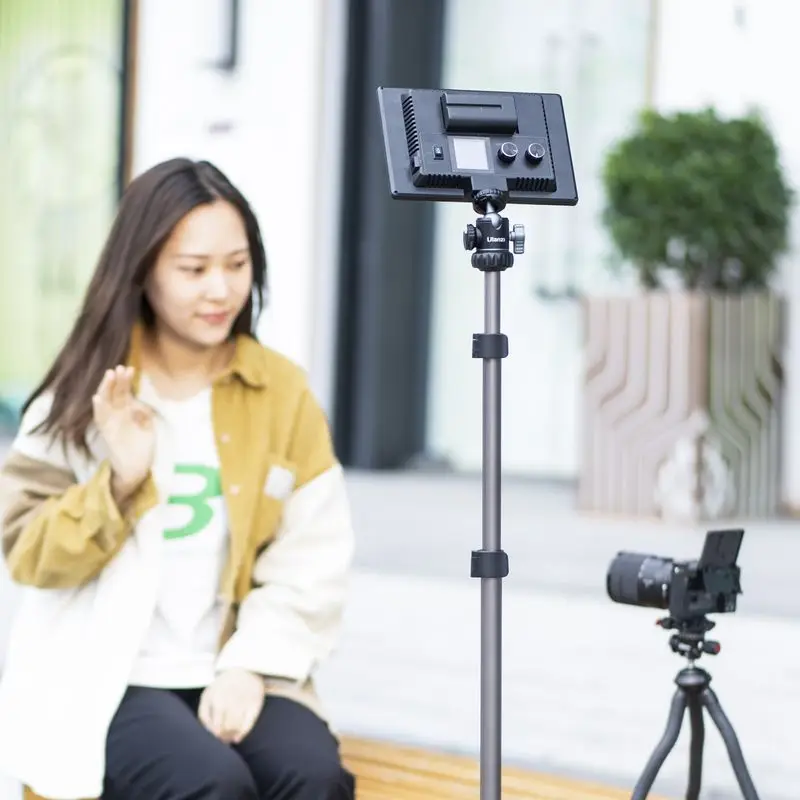 

Ulanzi MT-39 190cm Light Stand Foldable Photo Studio Tripod Photography Light Softboxes Reflectors Tripod