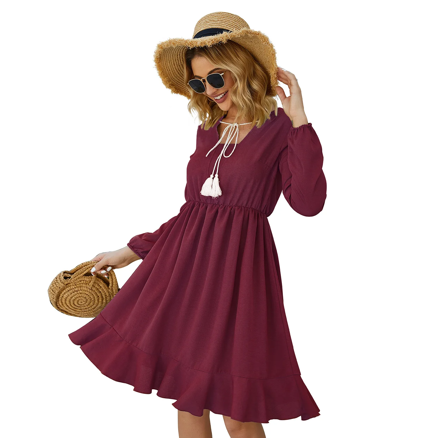 Женское платье с V-образным вырезом красное зеленое или розовое присборенной