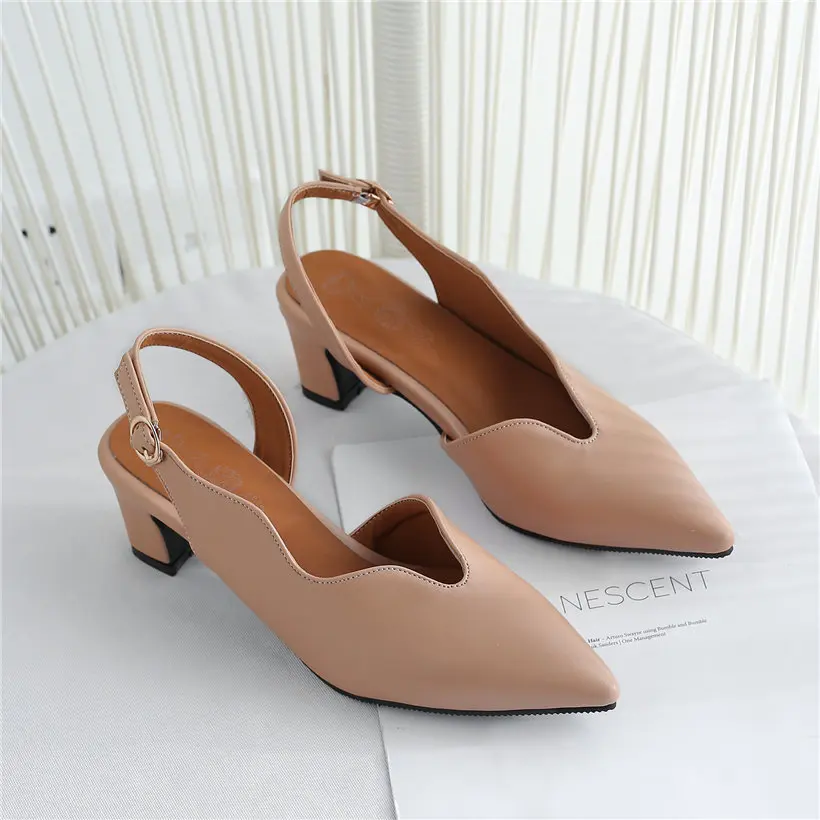 Женские босоножки с ремешком на пятке черные или Бежевые из искусственной кожи