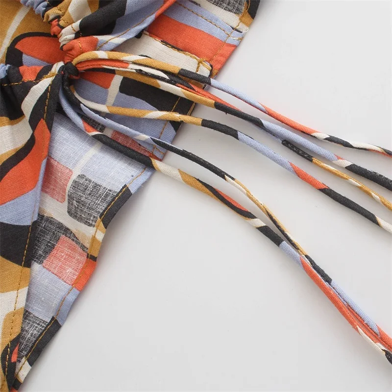 Женская короткая блузка MESTTRAF с геометрическим принтом модная рубашка в стиле