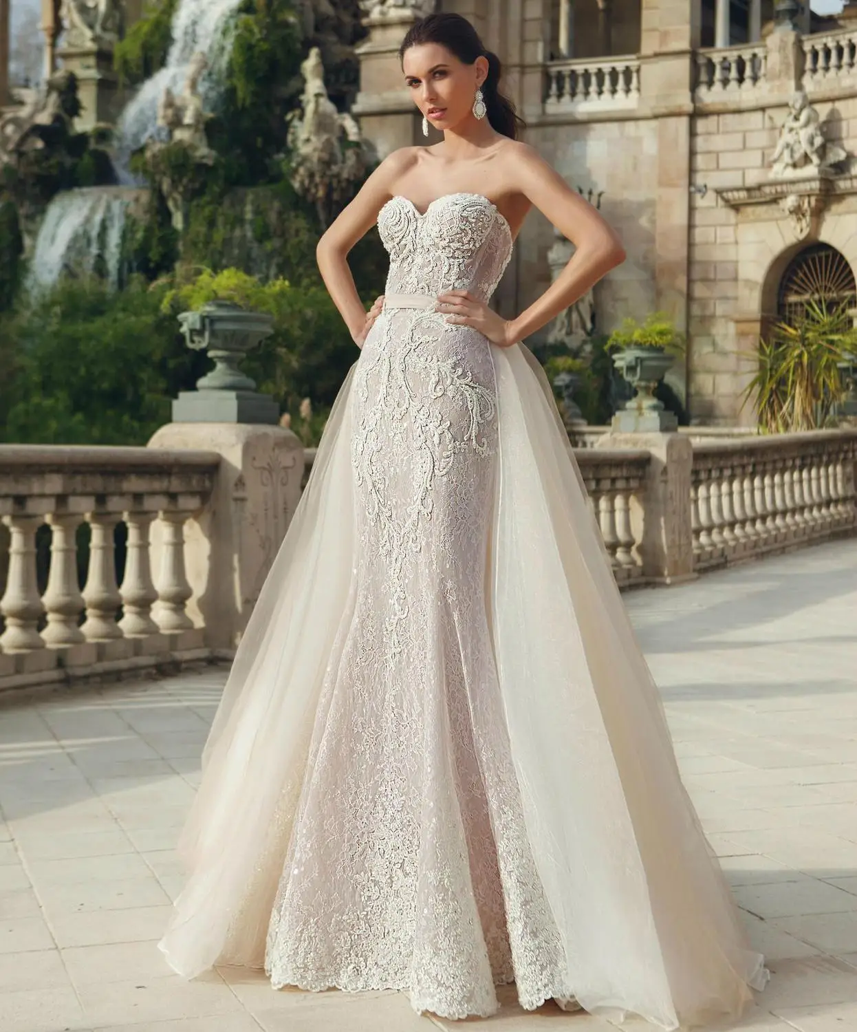 

New Amazing Mermaid Wedding Dresses 2021 Sweetheart Neck Sleeveless Court Train Appliques Lace Tulle Bride Dresses Vestido longo