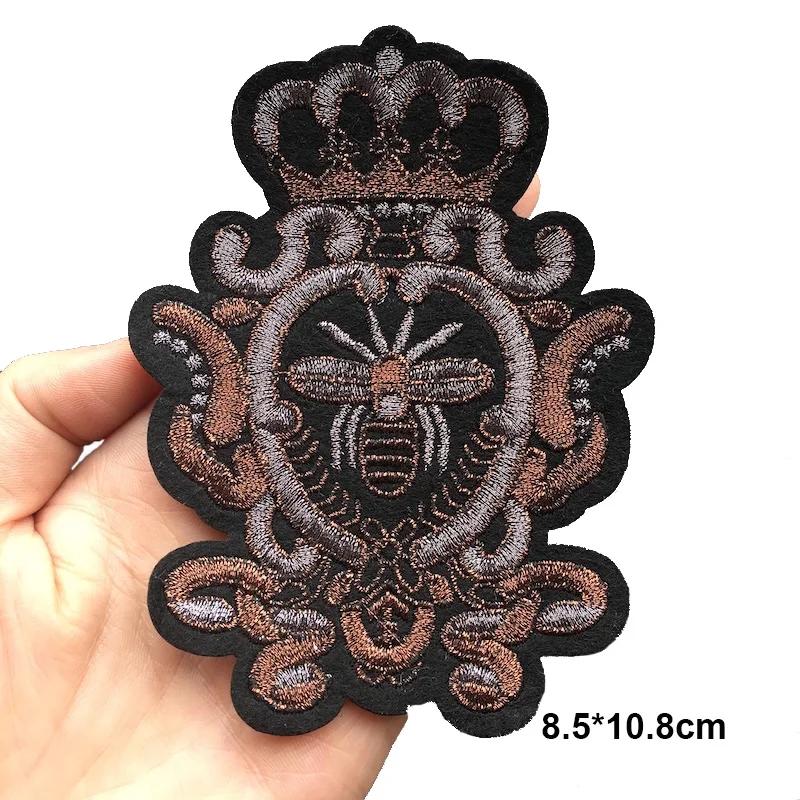 2 шт./лот высококачественные вышитые нашивки с утюгом в виде мини короны пчелы для