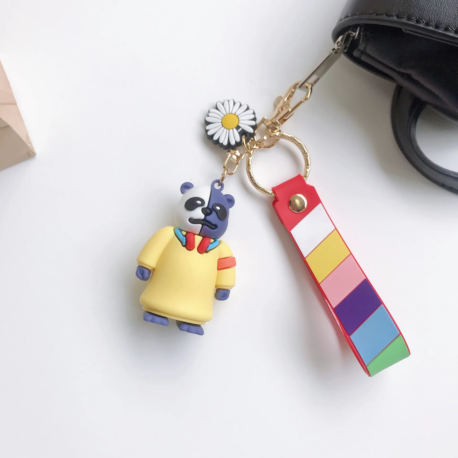 Новинка 2020 креативные брелки с изображением суперпанды для мужчин милый