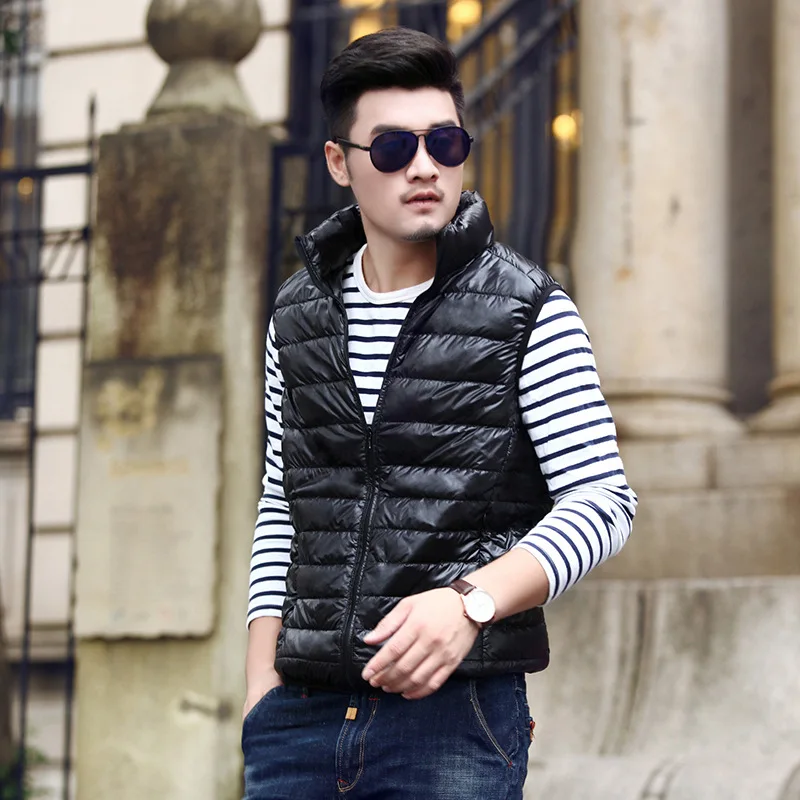 Мужской жилет на гусином пуху светло черный теплый повседневный без рукавов с