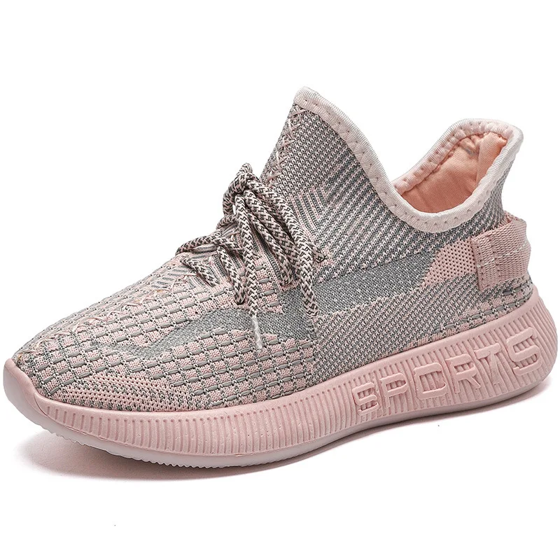 Женские кроссовки на толстой подошве белые плоской вулканизированной шнуровке