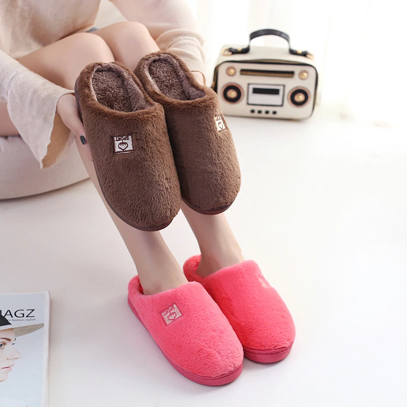 Зимние тапочки женская домашняя обувь нескользящие домашние с мехом теплые