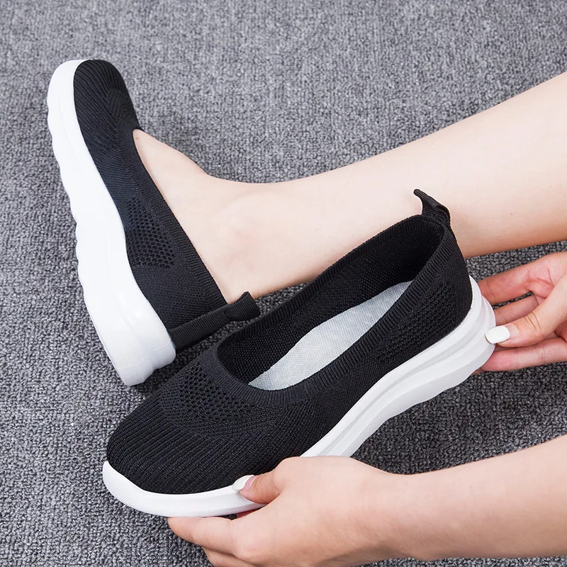 

Feizhi new style breathable shallow mouth single shoes soft sole Doudou Feizhi woven shoes women's flat bottom spring middle-age