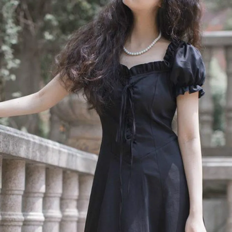 

2021 French Vintage Midi Dress Women New Summer Elegant Square Collar Puff Sleeve White Fairy Dress Retro One-piece Dress Korean