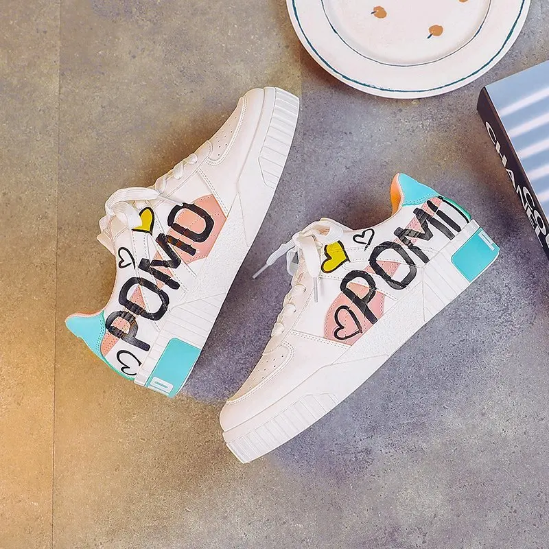 Новые поступления симпатичные белые туфли на плоской подошве с принтом