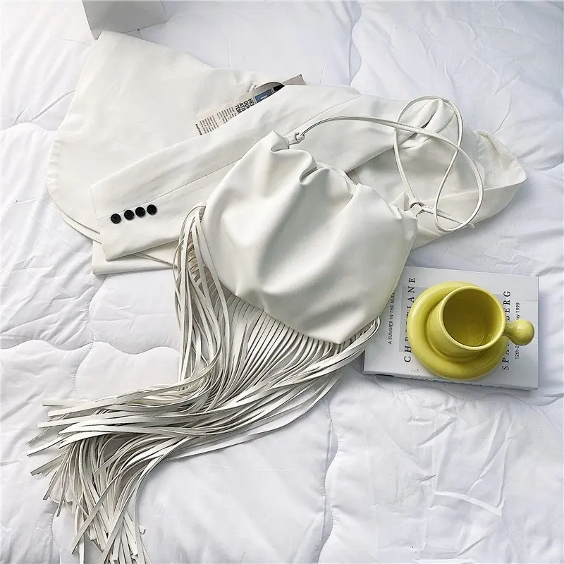 

2021 Large-capacity Tassel Women's Bag, New Simple Trend Ins One-shoulder Fashion Popular Messenger Bag