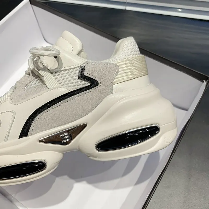 

Winter New Women Chunky Sneakers Dad Shoes Korean Female Black White Platform Thick Sole Running Casual Plush Warm Shoes