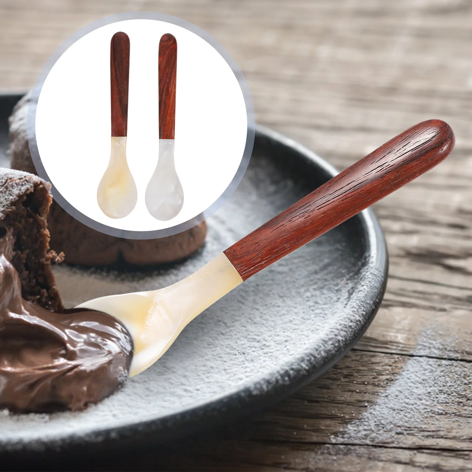 

2pcs Shell and Wood Splicing Spoons Creative Spoons Exquisite Coffee Spoons