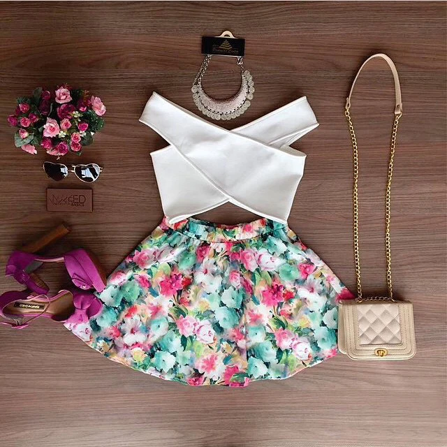 

Mini falda Floral sin mangas para mujer, Top de noche informal con cuello de R92 pico blanco, Camiseta corta con