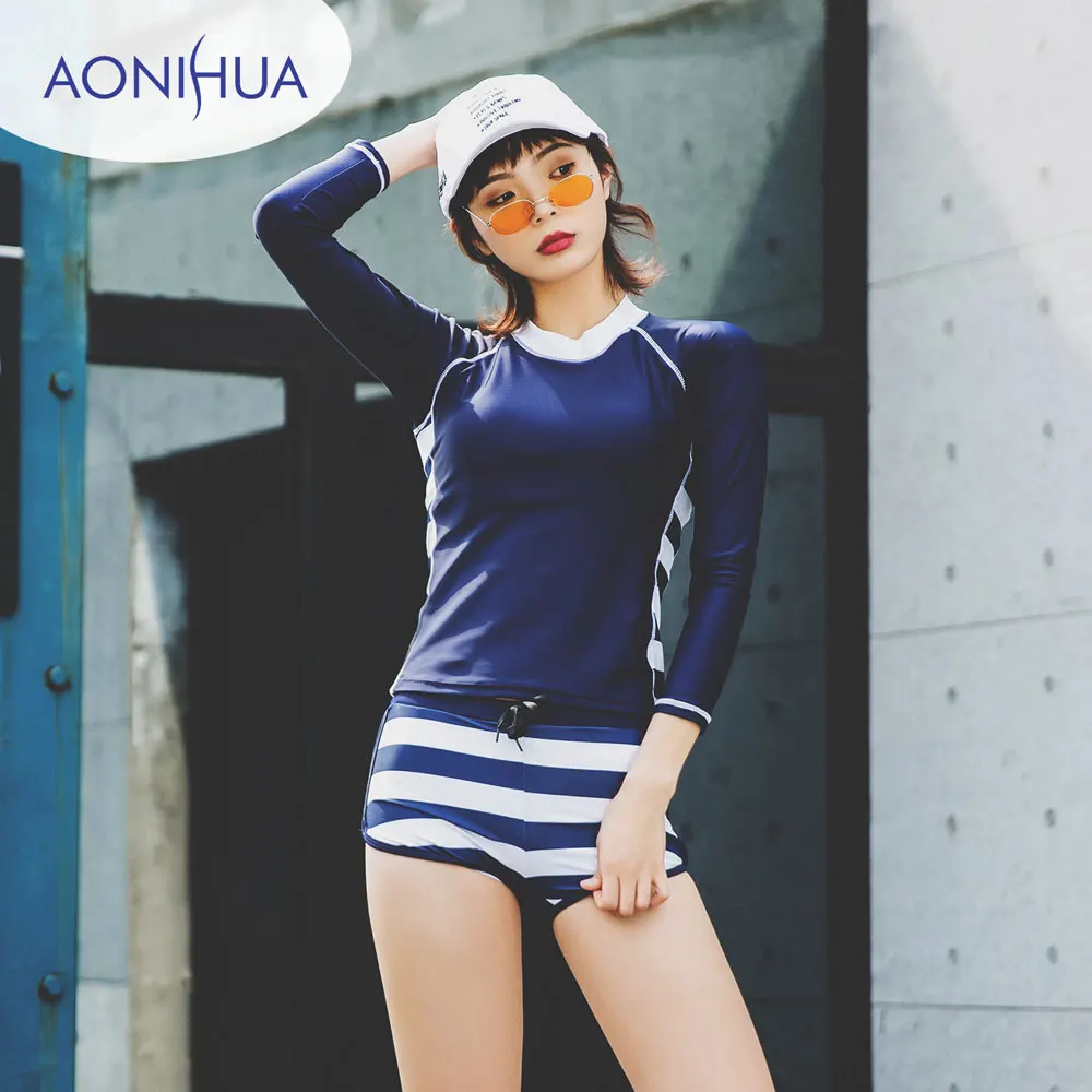 Женский спортивный костюм из двух предметов в полоску с длинным рукавом и