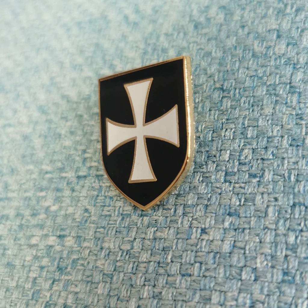 Custom Pin Badge Factory wholesale 100pcs masonic lapel badge white cross knights shield pin | Дом и сад