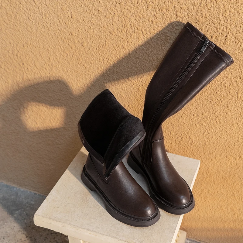 Женские сапоги до колена из натуральной кожи 22-25 см с эластичным голенищем