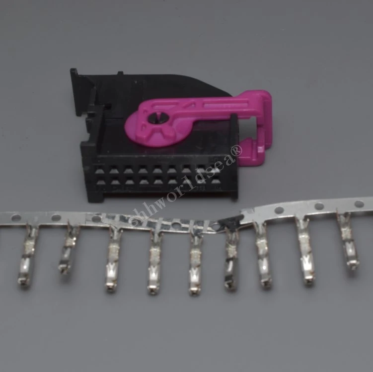 

shhworldsea 18P pin plug Applicable to Automatic Parking Plug Auxiliary radar beam Combination Instrument 5Q0 972 718 A