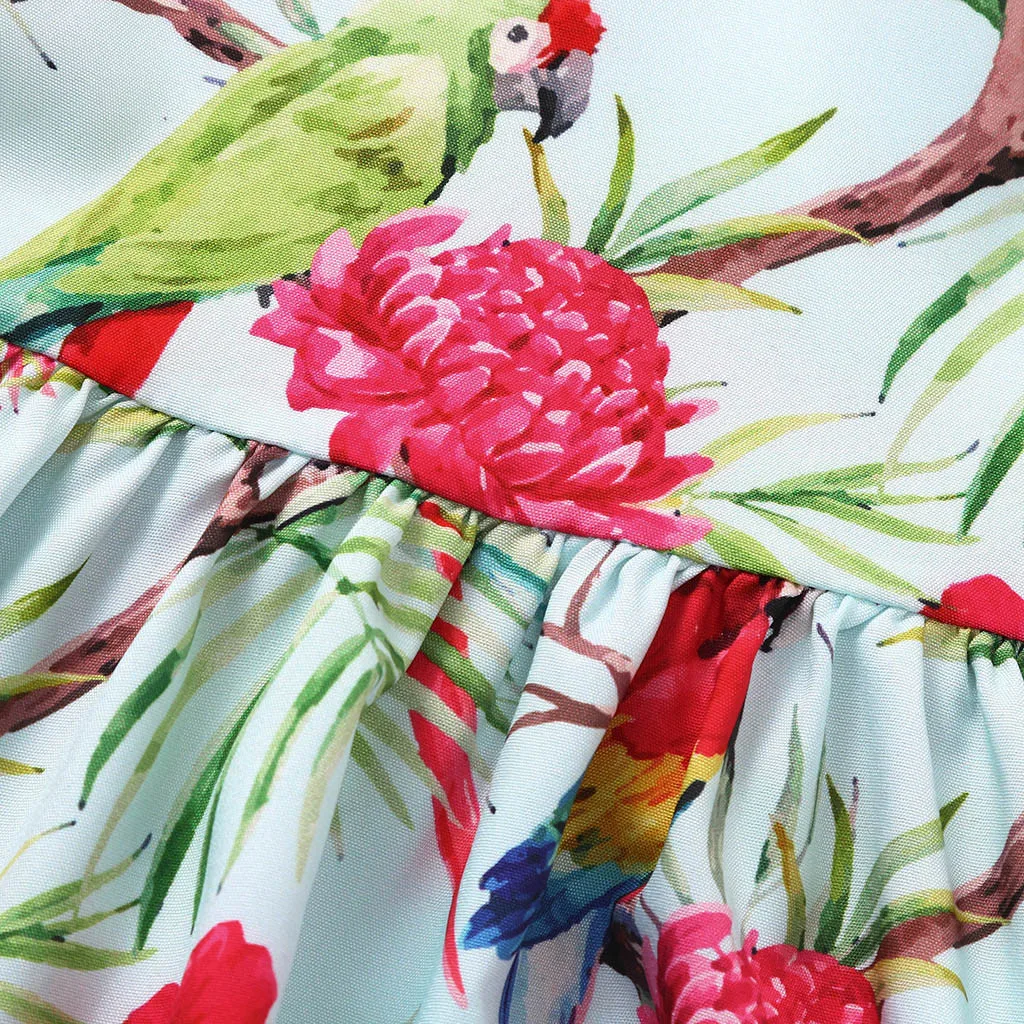 Летнее платье для маленьких девочек с расклешенными рукавами и цветочным