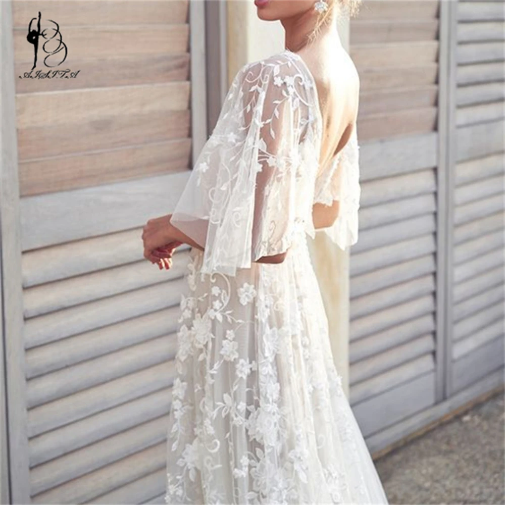 Женское платье с V-образным вырезом расширяющимся книзу рукавом | Свадьбы и