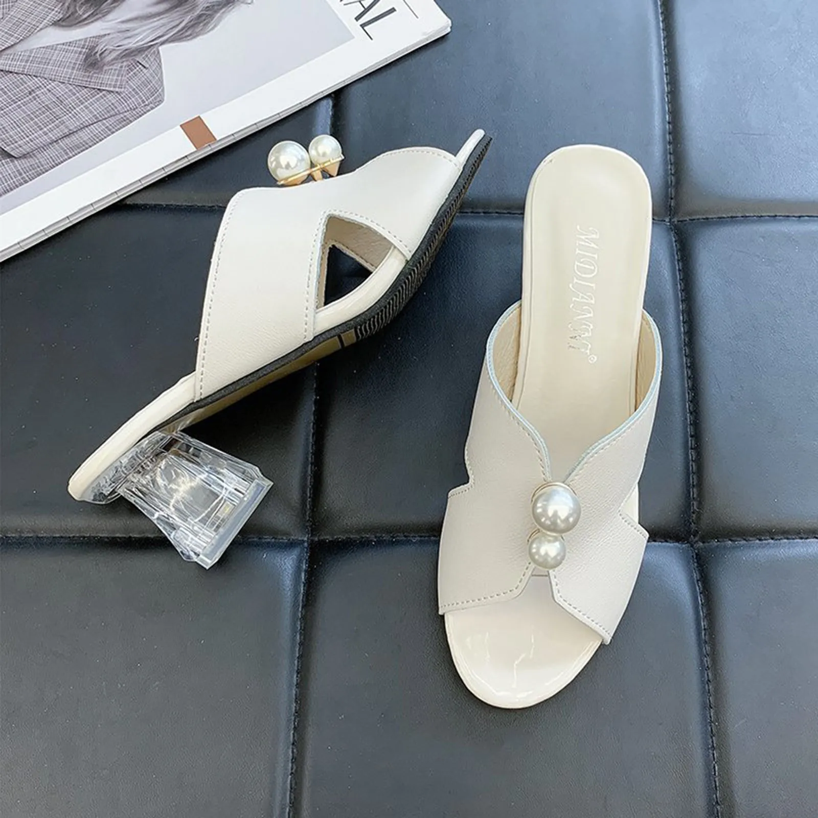 

Summer New Square Heel Sanda Women Pearl Fish Mouth Thick With Wear Crystal High-Heeled Casual Beach Women Sandals Shoes 340