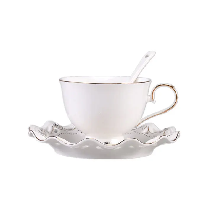 Керамическая чайная чашка в скандинавском стиле из костяного фарфора