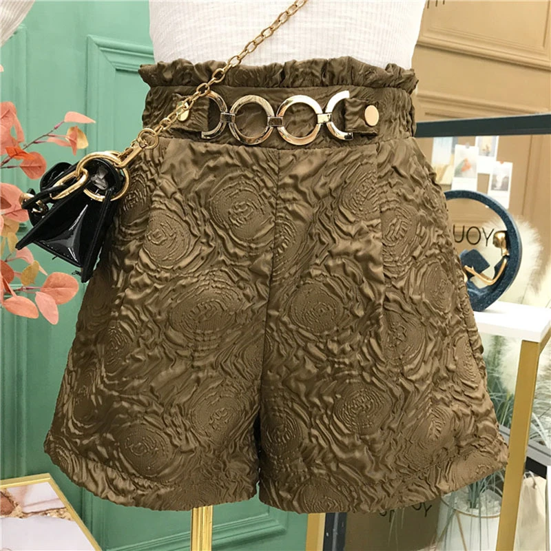 

Spring autumn 2021 metal buckle fashion high waist shorts temperament wide legs casual wild A-line shorts KZ890