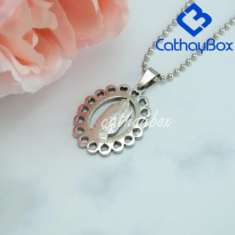 Ожерелье с овальной подвеской из нержавеющей стали изображением Богородицы