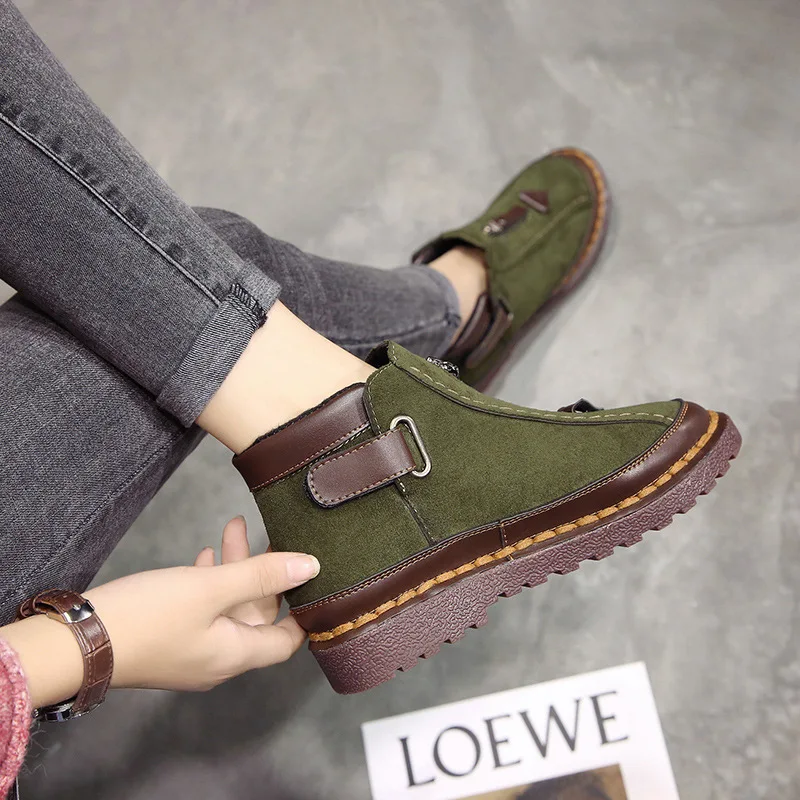 

2020 autumn Korean fashion sports flat shoes all-match board shoes short tube women's boots women's shoes large size 35-43