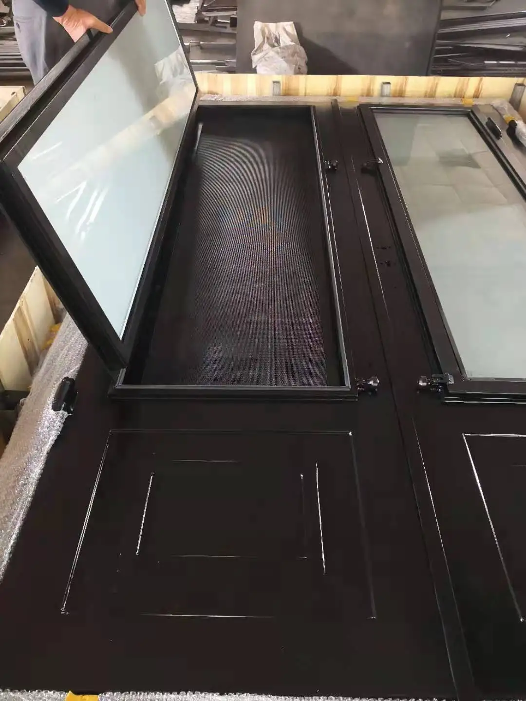

Wholesale made in china 72x96" with 12 gauge steel wrought iron doors for sale with lowest price Hc-id12