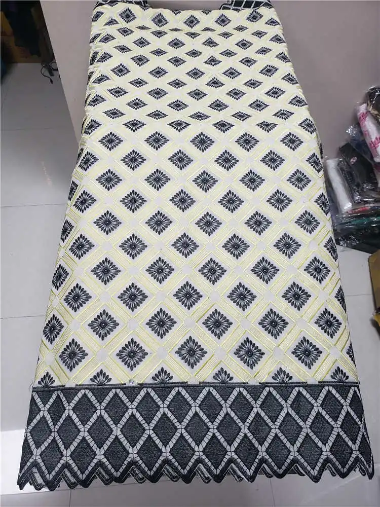 Фабрика предлагает Швейцарский голос кружевная ткань высокого качества