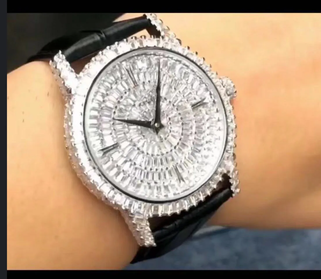 

TRADITIONNELLE MANUAL-WINDING JEWELLERYManual winding men's sports watches luxury diamond case men's luxury brand watches