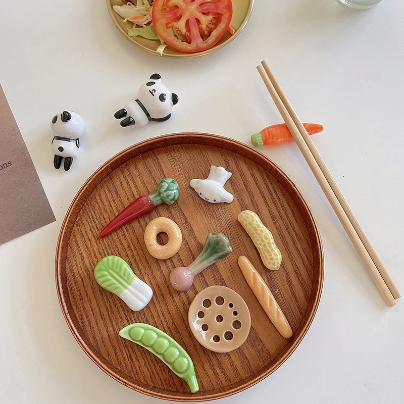 

1 Pc Cute White Bear Ceramic Decorative Chopsticks Holder Rack Spoon Fork Rest Kitchen Tableware