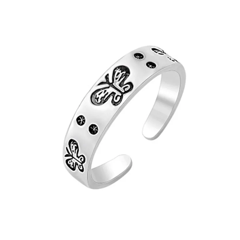 

Classic Design 2021 Butterfly Pattern Ring Punk Men Women Metal Adjustable Silver Color Ring for Men Women Hip Hop Party Jewelry
