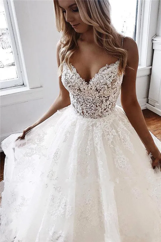 Новое поступление свадебное платье трапециевидной формы с кружевными