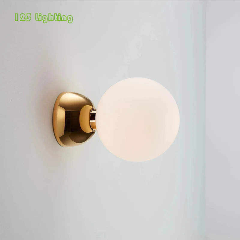 Современный минималистичный настенный светодиодный светильник из белого стекла