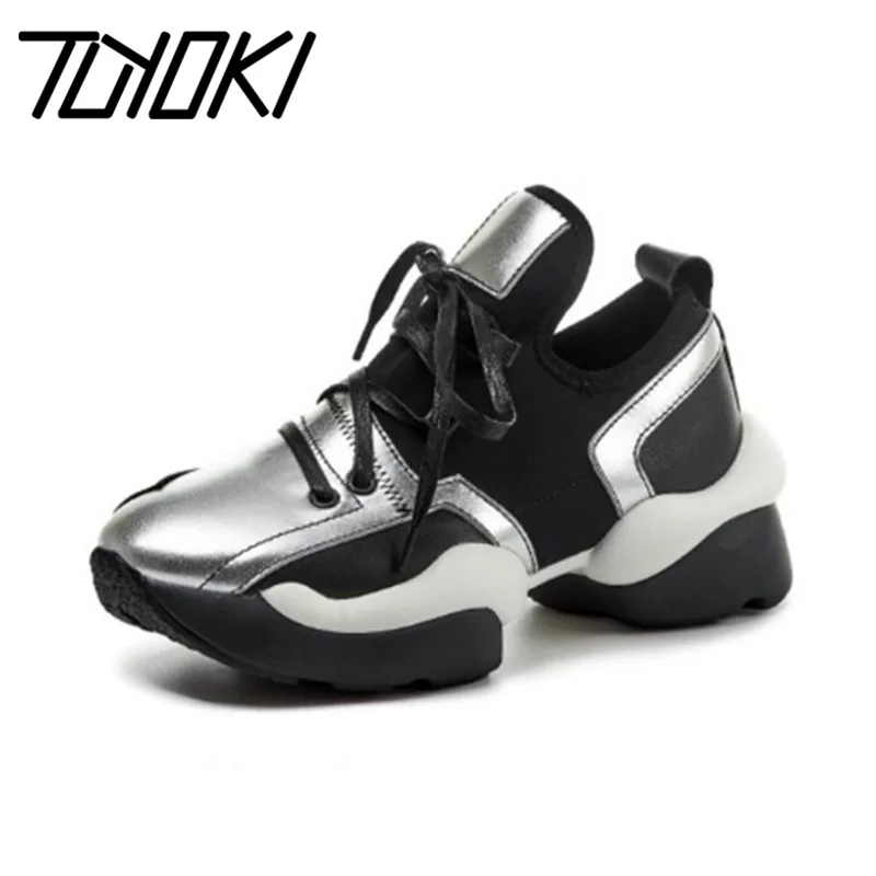 

Кроссовки женские из натуральной кожи, с круглым носком, на толстой подошве, размеры 34-42